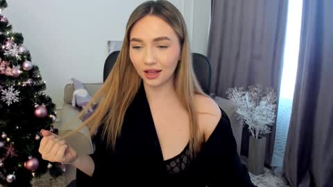 Snapshot of seaebreeze chatting on December 18, 2024, 6:43 am Kate online show from December 18, 2024, 6:43 am