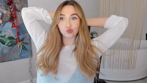 Snapshot of seaebreeze chatting on January 12, 2025, 7:32 am Kate online show from January 12, 2025, 7:32 am