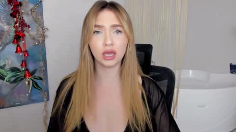 Snapshot of seaebreeze chatting on January 14, 2025, 4:15 am Kate online show from January 14, 2025, 4:15 am