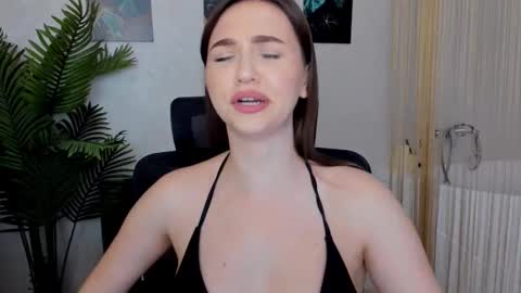 Snapshot of seaebreeze chatting on February 18, 2025, 1:10 am Kate online show from February 18, 2025, 1:10 am