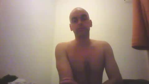 Snapshot of sean20775 chatting on October 3, 2025, 1:24 am Sean online show from October 3, 2025, 1:24 am