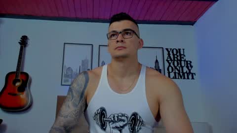 Sean Carrera online show from December 31, 2024, 4:46 pm