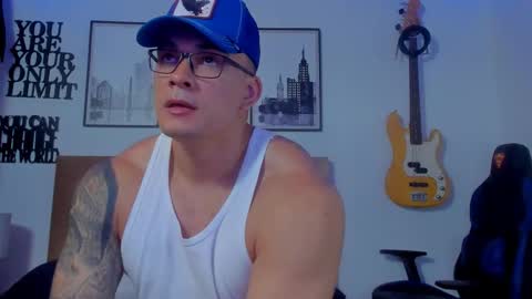 Sean Carrera online show from November 10, 2025, 4:28 pm