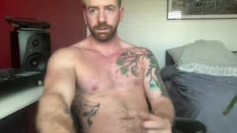 Snapshot of seanbluexxx chatting on August 2, 2026, 10:19 pm Sean Blue online show from August 2, 2026, 10:19 pm