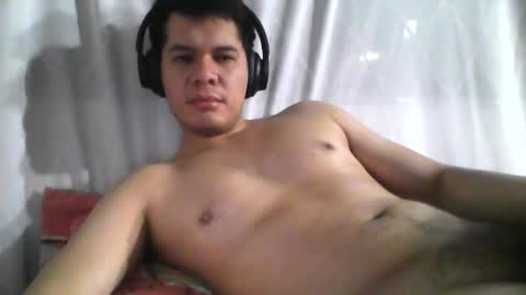 Snapshot of seb5758 chatting on November 4, 2025, 11:26 pm Seb online show from November 4, 2025, 11:26 pm