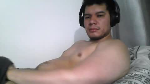 Snapshot of seb5759 chatting on May 9, 2026, 5:45 am seb5759 online show from May 9, 2026, 5:45 am