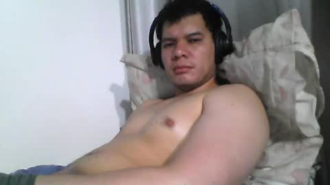 Snapshot of seb5759 chatting on May 26, 2026, 4:30 am seb5759 online show from May 26, 2026, 4:30 am