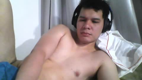 Snapshot of seb5759 chatting on May 28, 2026, 5:05 am seb5759 online show from May 28, 2026, 5:05 am