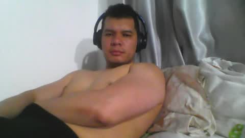 Snapshot of seb5759 chatting on June 4, 2026, 6:52 am seb5759 online show from June 4, 2026, 6:52 am