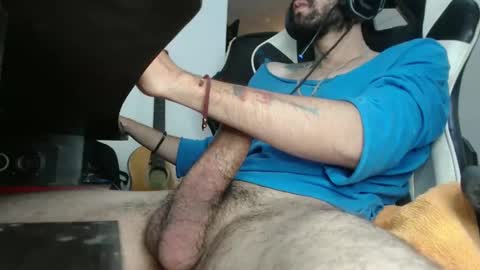 sebas21cm1 online show from January 13, 2025, 12:45 pm