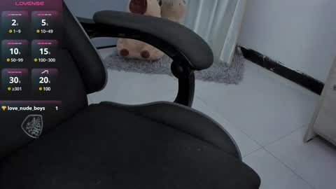 Sebastin online show from February 19, 2025, 6:54 pm