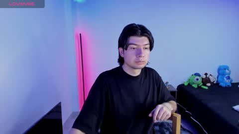 SEBASTIAN online show from February 4, 2025, 10:45 pm