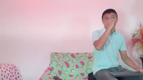 Snapshot of sebas_n_aly chatting on May 31, 2026, 3:26 am ely online show from May 31, 2026, 3:26 am