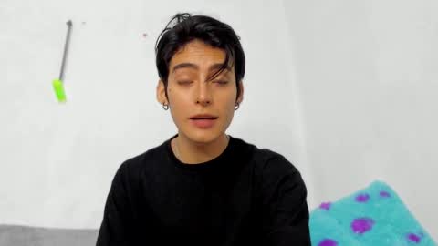 sebastian online show from December 6, 2024, 10:19 pm