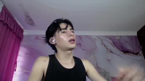 sebastian online show from March 10, 2025, 8:12 pm