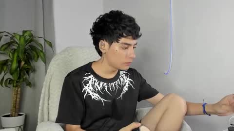 sebastian online show from September 24, 2025, 12:08 pm