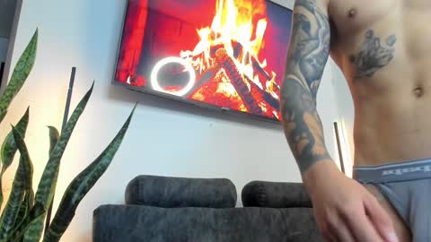 sebastian online show from December 31, 2024, 1:47 am