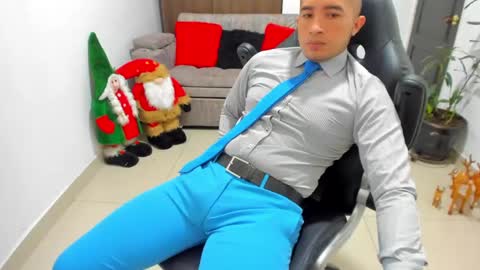 Snapshot of sebastian_oconnor77 chatting on January 6, 2025, 3:19 pm juan sebastian online show from January 6, 2025, 3:19 pm