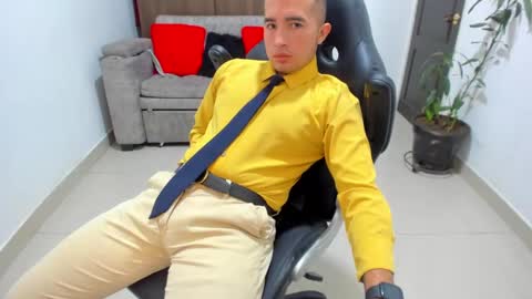 Snapshot of sebastian_oconnor77 chatting on January 11, 2025, 4:14 pm juan sebastian online show from January 11, 2025, 4:14 pm