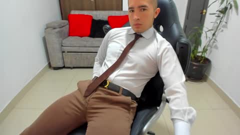 Snapshot of sebastian_oconnor77 chatting on January 15, 2025, 3:50 pm juan sebastian online show from January 15, 2025, 3:50 pm