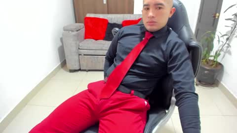 Snapshot of sebastian_oconnor77 chatting on January 20, 2025, 12:07 pm juan sebastian online show from January 20, 2025, 12:07 pm