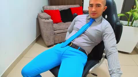 Snapshot of sebastian_oconnor77 chatting on March 5, 2025, 6:23 pm juan sebastian online show from March 5, 2025, 6:23 pm