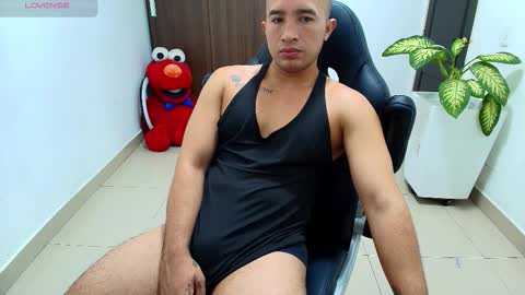 Snapshot of sebastian_oconnor77 chatting on October 14, 2025, 12:50 pm juan sebastian online show from October 14, 2025, 12:50 pm