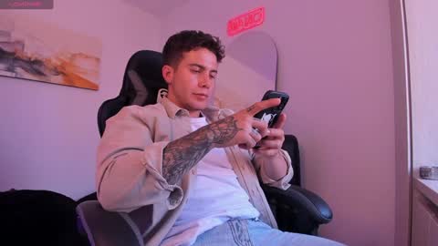 Lucian Sinclair online show from January 12, 2025, 10:22 pm