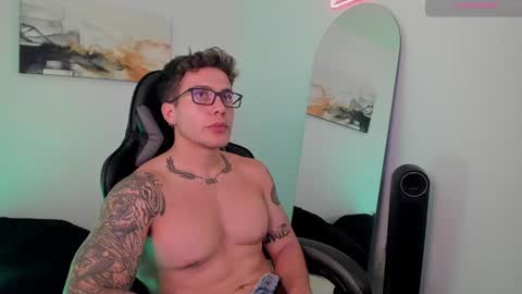 Lucian Sinclair online show from January 21, 2025, 11:55 pm