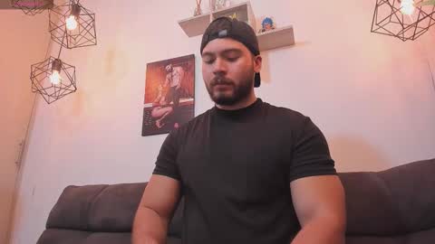 Snapshot of sebastianvilla__ chatting on February 9, 2026, 11:31 pm Instagram jeanpaulfit online show from February 9, 2026, 11:31 pm