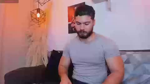 Instagram jeanpaulfit  online show from March 13, 2026, 11:33 pm