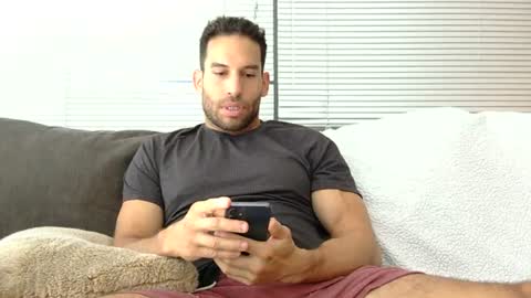 Snapshot of sebroyce chatting on June 23, 2026, 5:00 pm Sebastian Royce online show from June 23, 2026, 5:00 pm