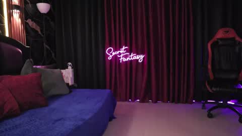 Snapshot of secretfantasy_xxx chatting on June 23, 2026, 1:03 am Kiki and Max online show from June 23, 2026, 1:03 am