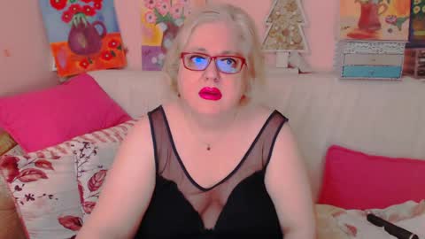 Snapshot of secretloverbbw chatting on May 29, 2026, 7:01 pm Alice online show from May 29, 2026, 7:01 pm