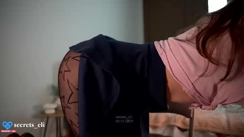 Eliz online show from November 1, 2025, 1:24 pm