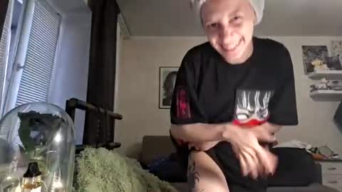 Snapshot of secrettt_poison chatting on June 26, 2026, 3:16 pm secrettt_poison online show from June 26, 2026, 3:16 pm