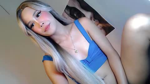 Snapshot of seduce_and_surrender chatting on April 23, 2026, 9:52 am YU RI online show from April 23, 2026, 9:52 am