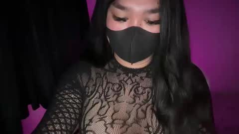 Snapshot of seductive_athenaxx chatting on November 28, 2025, 9:28 pm Athena online show from November 28, 2025, 9:28 pm