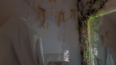 Snapshot of seductive_flower chatting on February 4, 2026, 10:32 am Mali online show from February 4, 2026, 10:32 am