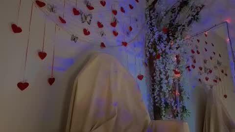 Snapshot of seductive_flower chatting on February 16, 2026, 10:11 am Mali online show from February 16, 2026, 10:11 am