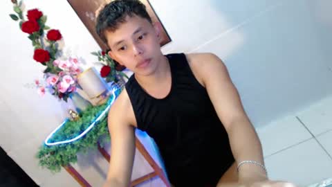 Snapshot of seductive_maxxx chatting on June 19, 2026, 9:46 am Max online show from June 19, 2026, 9:46 am