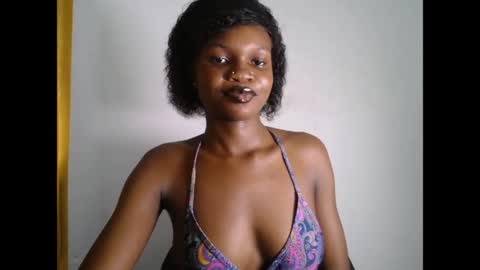 Snapshot of seductive_sugar247 chatting on May 3, 2026, 4:29 am seductive_sugar247 online show from May 3, 2026, 4:29 am