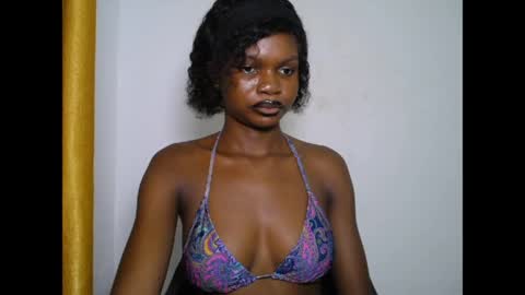 Snapshot of seductive_sugar247 chatting on May 5, 2026, 5:15 am seductive_sugar247 online show from May 5, 2026, 5:15 am