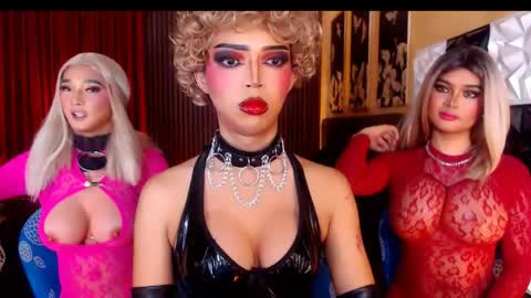 seductiveakirats online show from April 24, 2026, 9:12 am