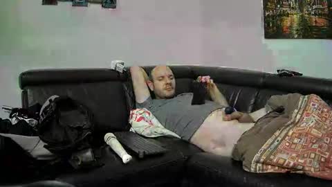 Snapshot of seeebi chatting on December 14, 2024, 6:46 am Sebastian online show from December 14, 2024, 6:46 am