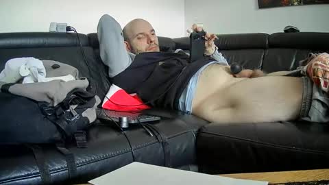 Snapshot of seeebi chatting on February 16, 2025, 9:37 am Sebastian online show from February 16, 2025, 9:37 am