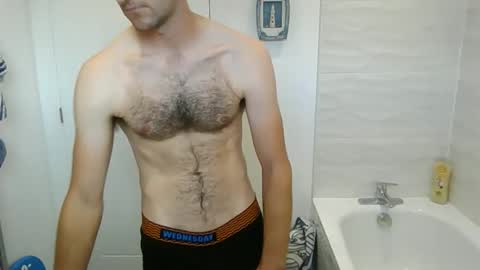 Snapshot of seemycock9221 chatting on September 8, 2025, 2:27 pm seemycock9221 online show from September 8, 2025, 2:27 pm