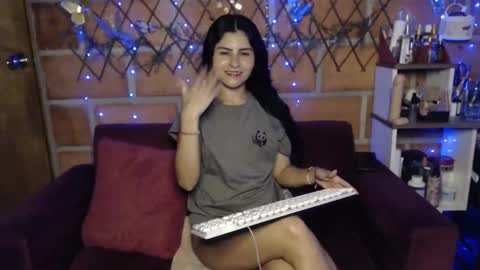 seleena_01 online show from October 28, 2025, 10:45 pm