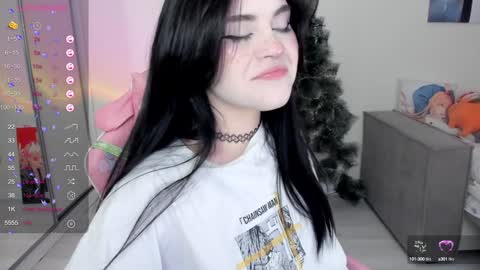 Selena  online show from December 30, 2024, 5:26 am