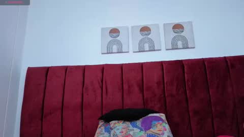 Selena online show from January 8, 2026, 1:13 pm